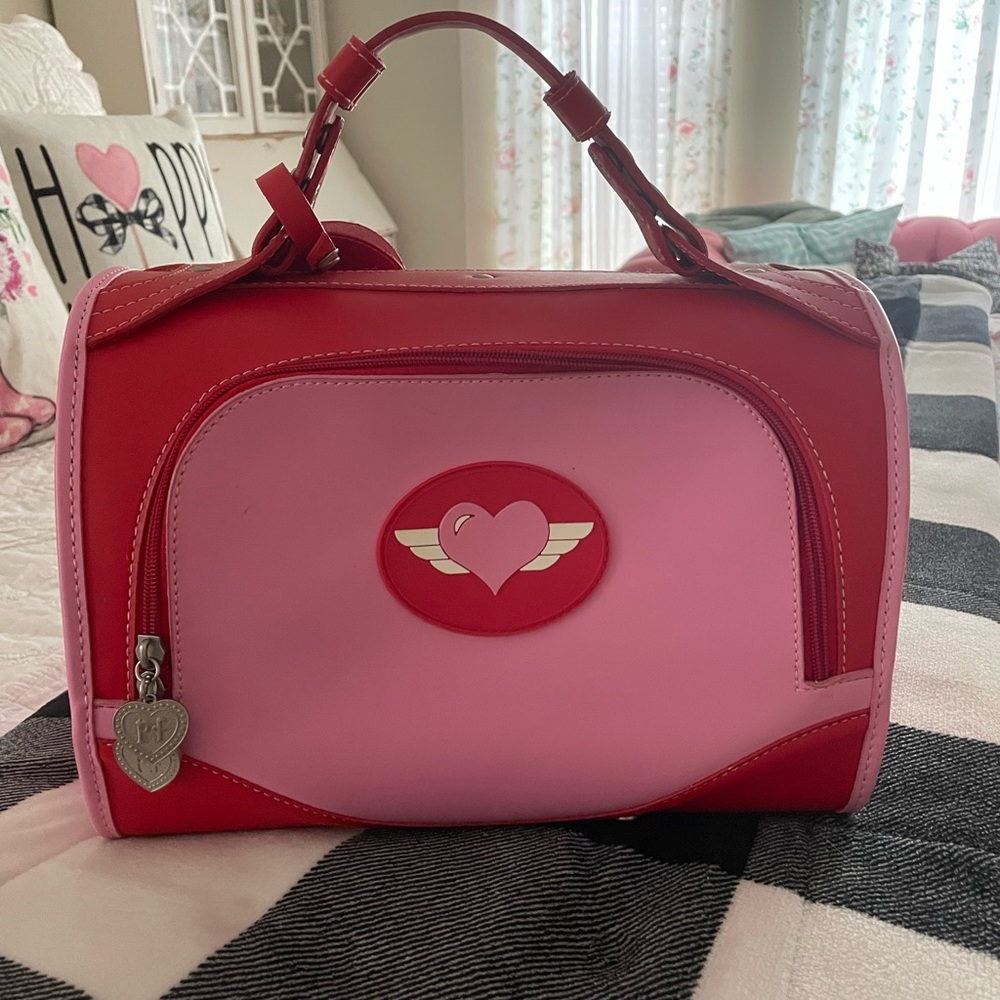 Pink and Red Heart-Emblem Pet Carrier